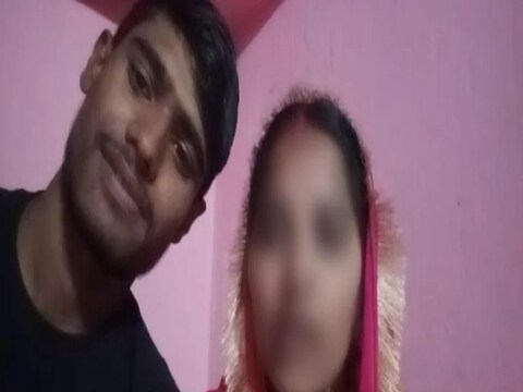 सध्या एक व्हिडिओ (Video Viral) व्हायरल होत आहे. ज्यामध्ये एका मुलीनं तिच्या अपहरणाची FIR खोटी असल्याचं सांगत आहे आणि पोलिसांकडे मदतीची विनंती करत आहे.