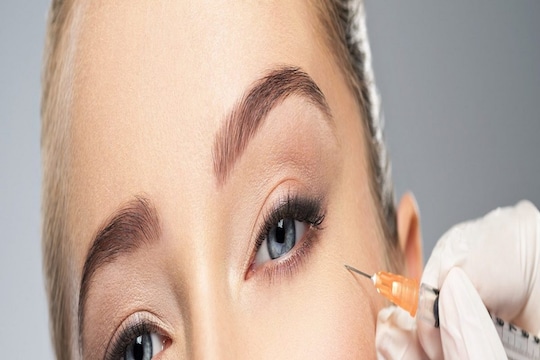 Botox म्हणजे नेमकं काय करतात? या ट्रीटमेंटने खरंच वय कमी दिसतं का?