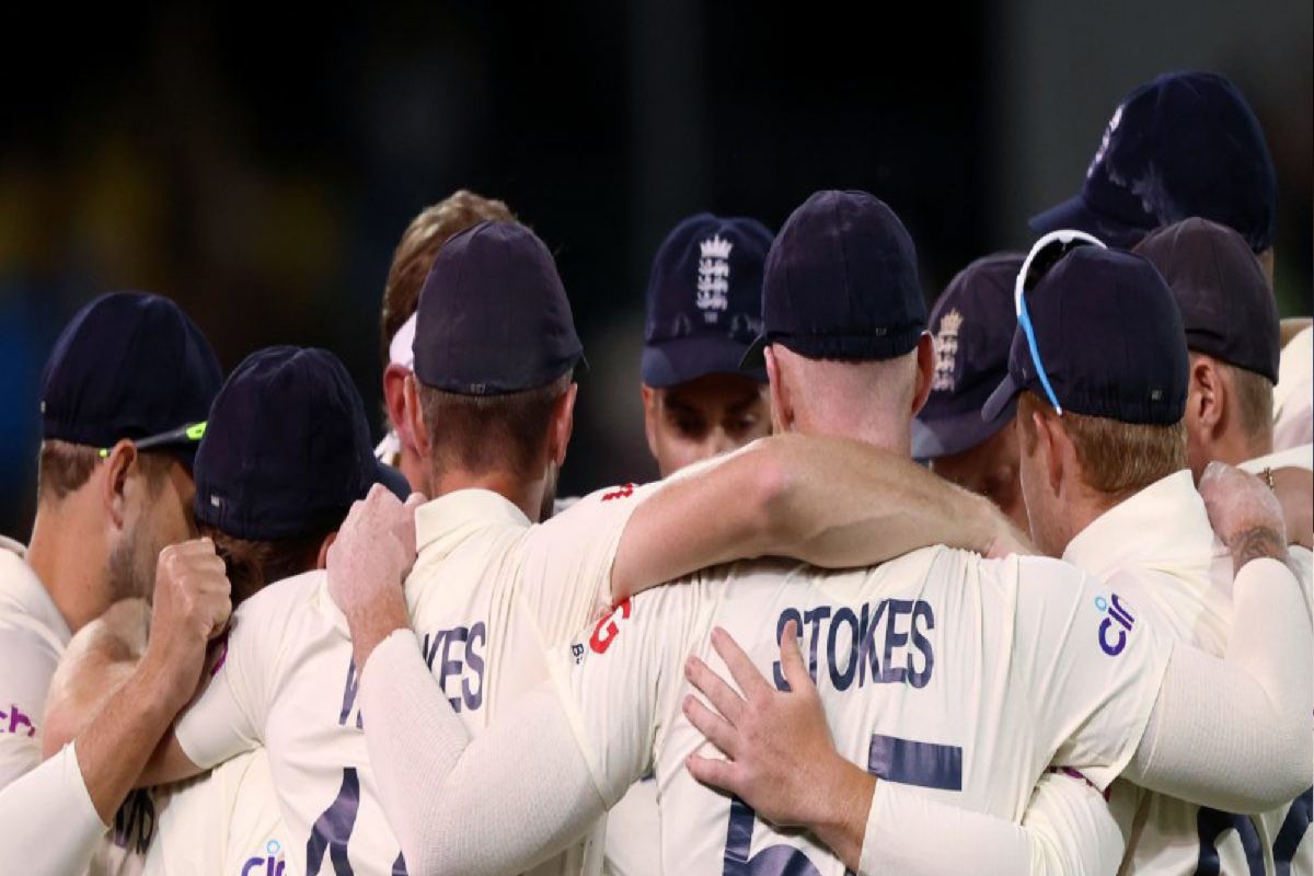 Ashes : इंग्लंडच्या 2 दिग्गजांमध्ये Live कार्यक्रमात वाद, Video Viral