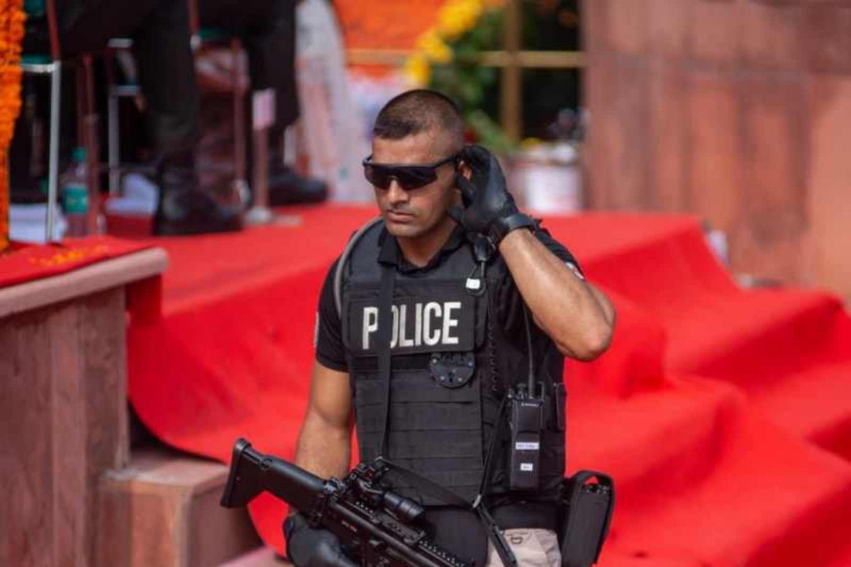 तेव्हा पहिल्यांदा माजी पंतप्रधानांच्या संरक्षणासाठी SPG कमांडोने झाडली होती गोळी!