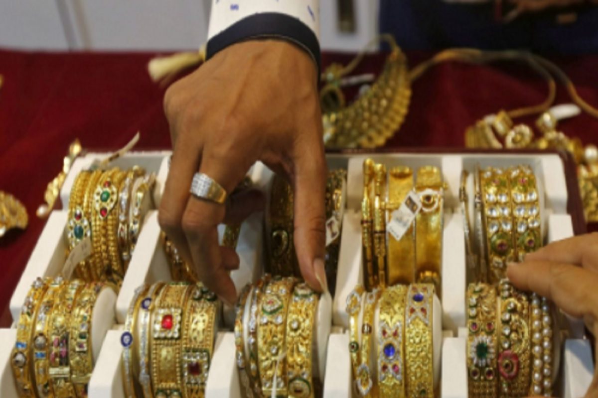 Gold Price Today: काय आहे मुंबई-पुण्यात 22 कॅरेट सोन्याचा भाव, इथे तपासा लेटेस्ट रेट