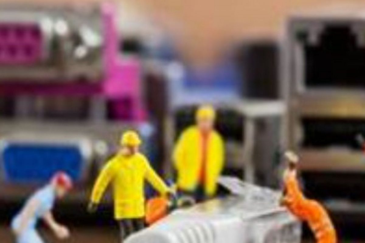 Hardware Networking Course करून तुम्ही चांगल्या पगाराचा जॉब मिळवू शकता.