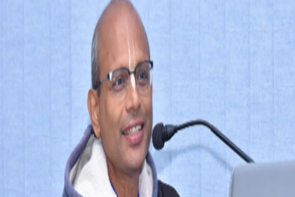 IIT मंडीच्या संचालकांनी दिला भूत काढण्याचा अजब मंत्र, Viral झाला Video