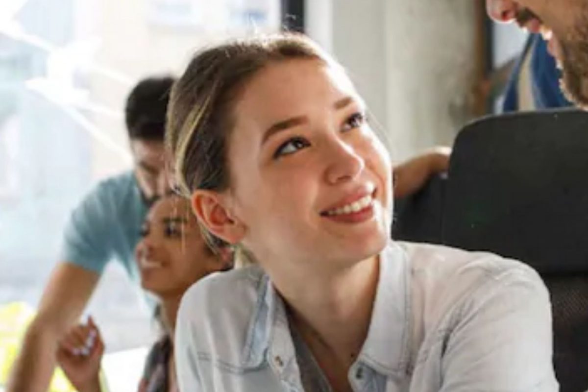 या डिप्लोमा कोर्सेसच्या (Diploma courses) माध्यमातून मुली खूप लवकर यश मिळवू शकतात.