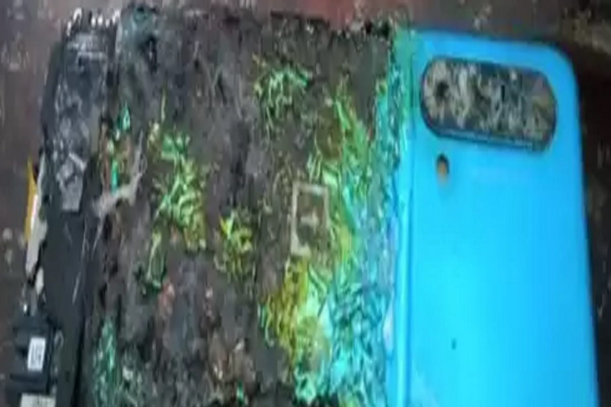 'माझा मृत्यूही होऊ शकत होता...',OnePlus Nord 2 नंतर आणखी एका OnePlus Smartphone चा ब्लास्ट