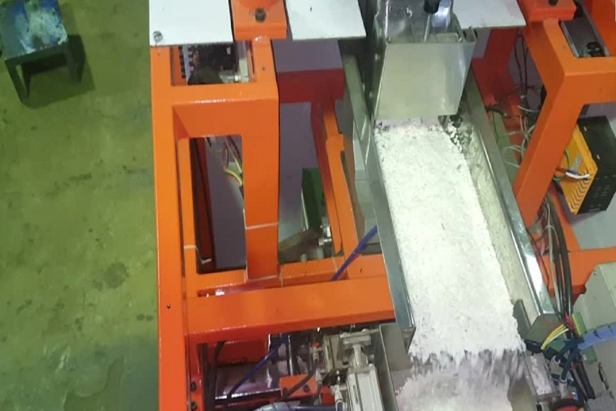 मोठी मागणी असणाऱ्या या प्रोडक्टचा करा व्यवसाय, दरमहा होईल लाखोंची कमाई