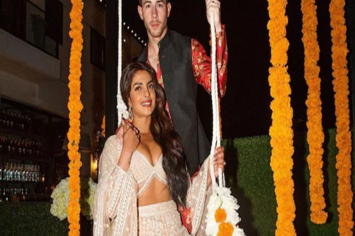 Priyanka Chopra-Nick Jonas baby : अशी दिसते प्रियांका चोप्राची लेक? निक जोनाससोबत बाळाचा फोटो VIRAL