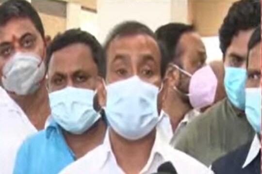 'एकदम कोरोना संपला आहे अशा भूमिकेतून काम करणे चालणार नाही, कारण याचे मोठे परिणाम आपण पहिले आहेत'