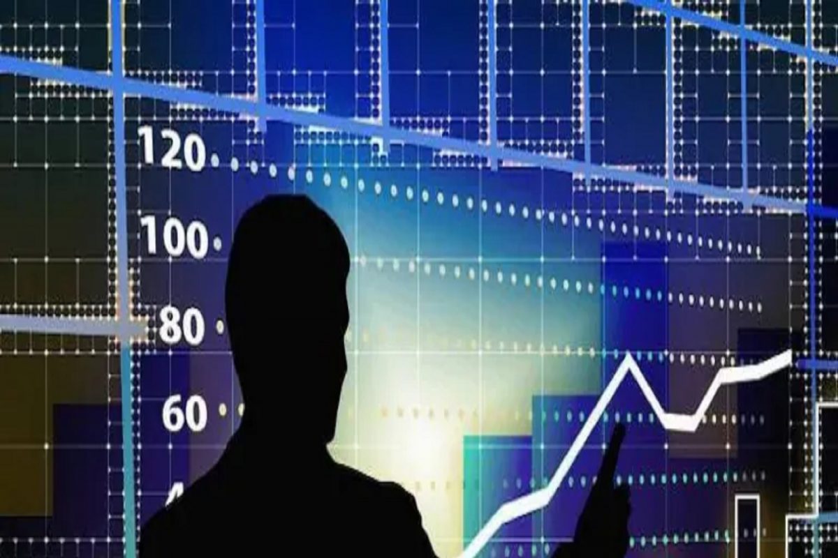 Multibagger Stock: या शेअरने 3 वर्षात दिला 800 टक्के रिटर्न, 1 लाखाचे केले 9.25 लाख; तुमच्याकडे आहे का हा स्टॉक?