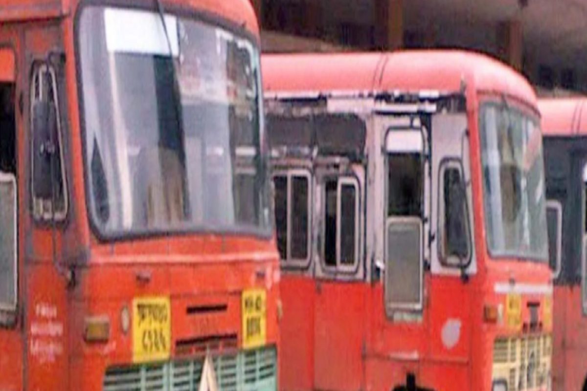 BREAKING : ST कर्मचाऱ्यांचा संप बेकायदेशीर, कामगार कोर्टाचा दणका