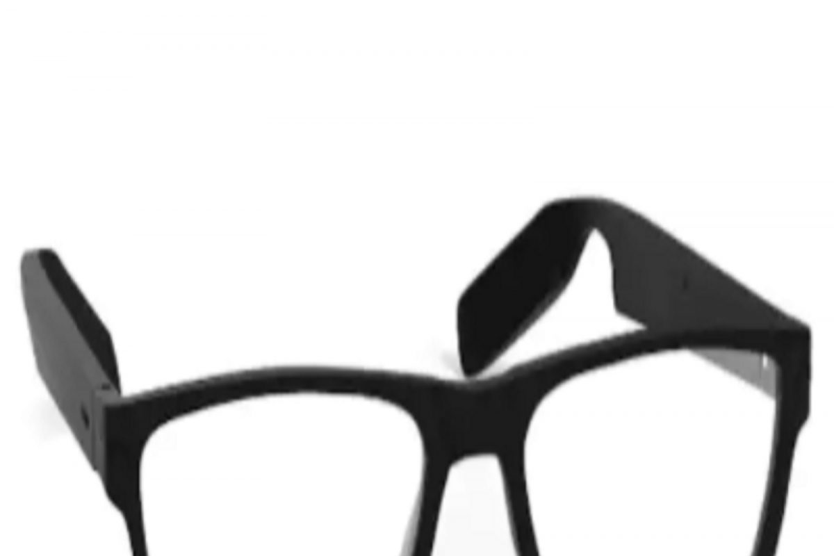 Titan चं Smart Glass लाँच; सेल्फी, गाणी ऐकण्यासह मिळणार जबरदस्त सुविधा