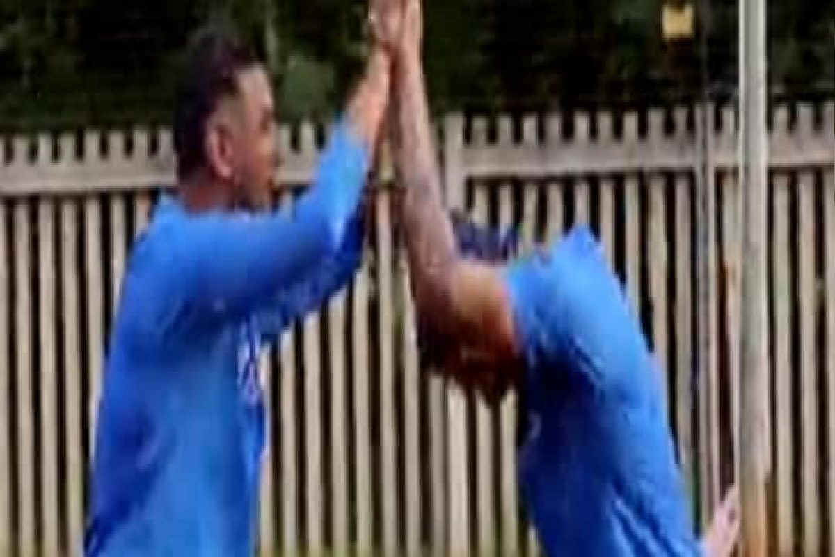 IND vs SA : विराट कोहली आणि राहुल द्रविडनं ऐतिहासिक विजयानंतर केला डान्स, VIDEO VIRAL