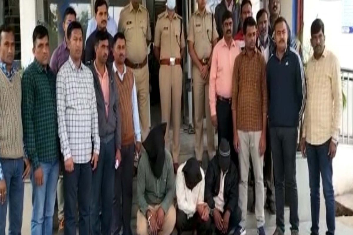 शेतीवर झाले 90 लाखांचे कर्ज, फेडण्यासाठी टाकला फिल्मी दरोडा, पण...