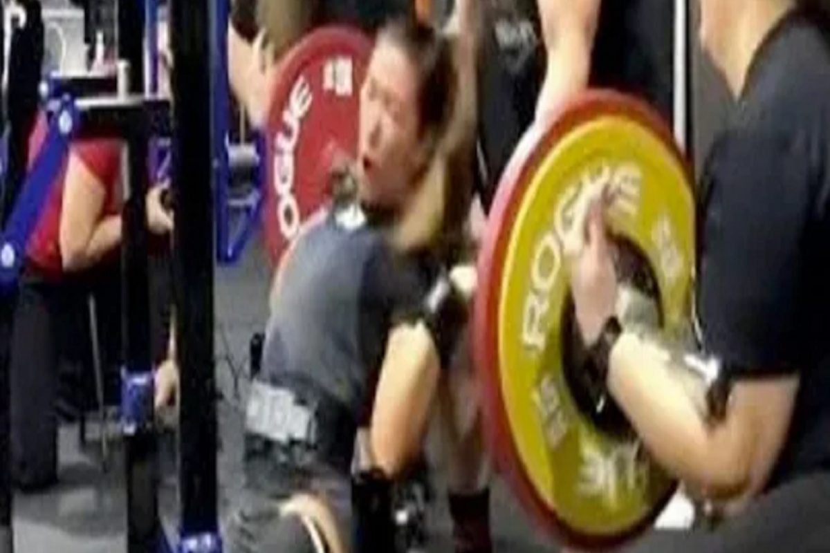 Shocking video! जोशात 167 किलोचं वजन उचलायला गेली तरुणी; हात तुटून धडापासून वेगळा झाला