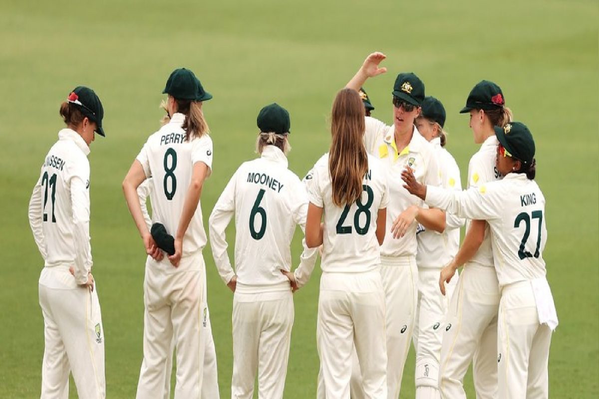 Women Ashes : टेस्ट क्रिकेटमध्ये T20 सारखा थरार, शेवटच्या बॉलवर लागला मॅचचा निकाल
