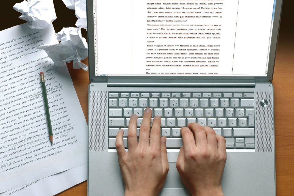 लेखक म्हणून निरनिराळ्या क्षेत्रांमध्ये करिअर