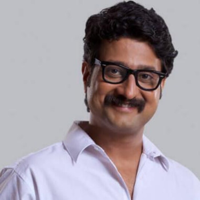 अभिनेता जितेंद्र जोशीलाही कोरोनाची लागण झाली आहे. जितेंद्रने सोशल मिडीयावर पोस्ट करून याविषयीची माहिती दिली आहे. 