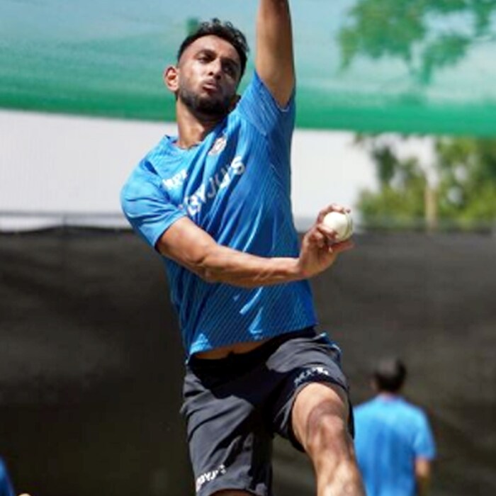प्रसिद्ध कृष्णाचा 19 फेब्रुवारी रोजी 26 वा वाढदिवस आहे. दुसऱ्या वन-डेमधील कामगिरीवर बोलताना कृष्णा पुढे म्हणाला की, 'मी बॅटींगला गेलो त्याचवेळी बॉल सिम होत होता. पिच माझ्या बॉलिंगला मदत करू शकते हे मला तेव्हाच लक्षात आले. मी फक्त अचूक टप्प्यावर योग्य लेन्थनं बॉलिंग करण्याचे ठरवले होते. (Instagram/skiddyy)