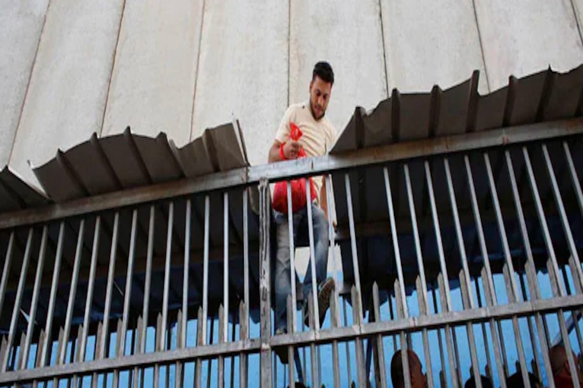 इस्त्रायलकडून पॅलेस्टिनींचा वर्णद्वेष आणि अमानुष अत्याचार, Amnesty च्या रिपोर्टनंतर जगभरात खळबळ