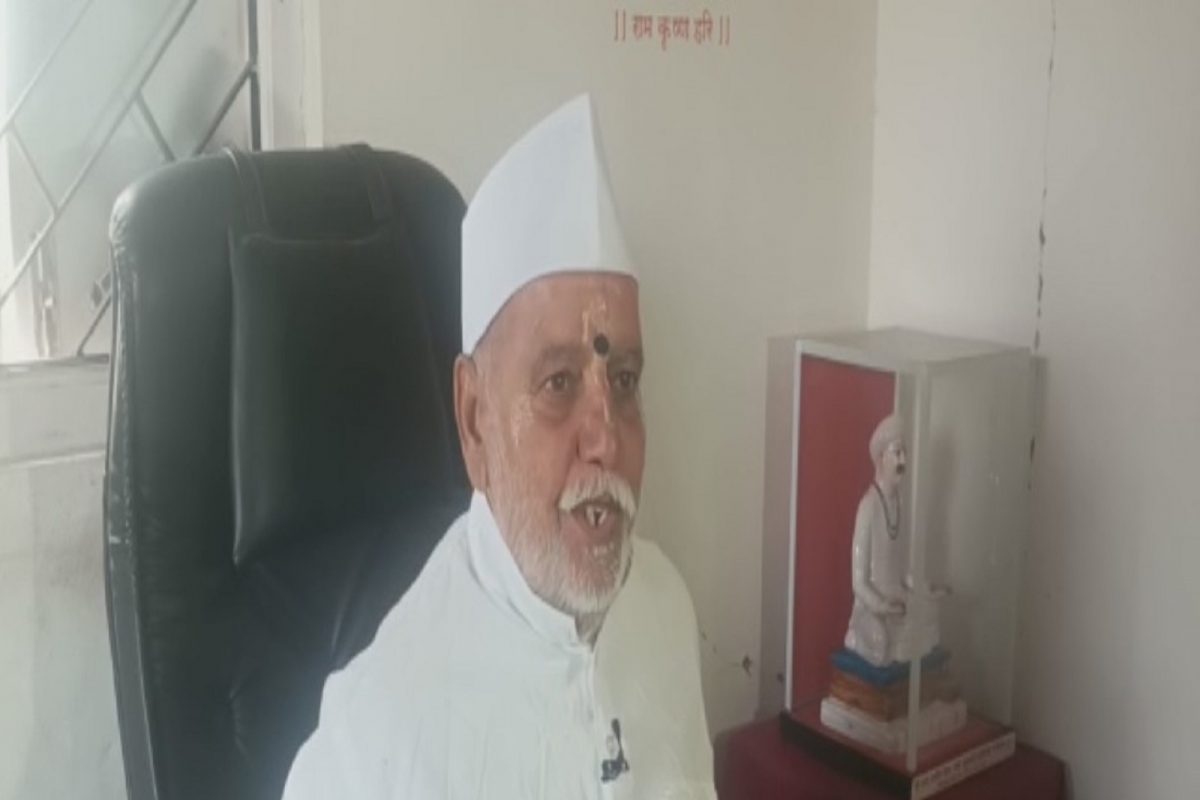 BREAKING: वादग्रस्त वक्तव्य प्रकरण; बंडातात्या कराडकर सातारा पोलिसांच्या ताब्यात