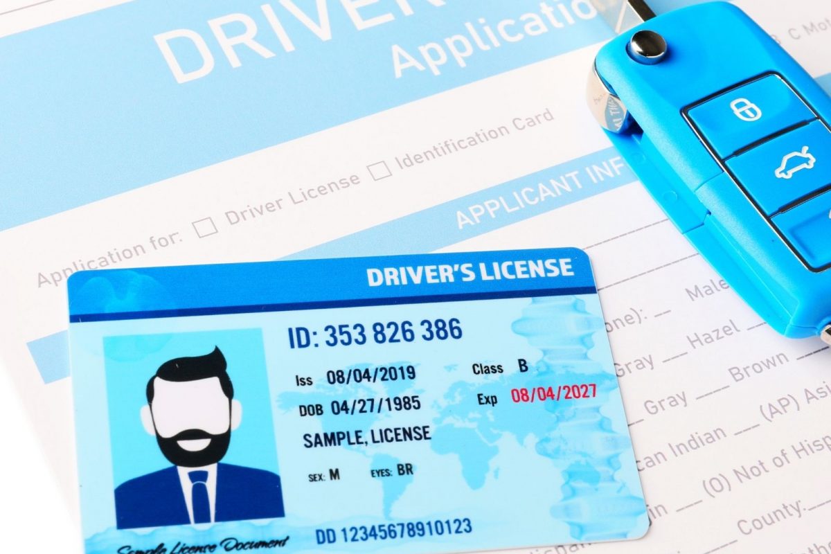 Driving License ऑनलाइन करण्याची शेवटची संधी! या तारखेनंतर तुमचं DL होईल रद्दी