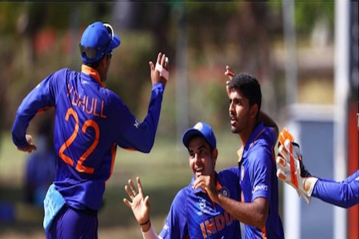 IND vs ENG U19 World Cup Final Live: राज-रवीच्या आक्रमणासमोर इंग्लंडची बॅटिंग गडगडली, भारताला 190 रनचं आव्हान