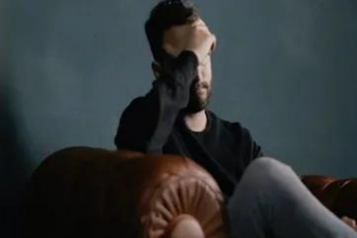 तरुणाला 20 वर्षांपासून व्हायचा डोकेदुखीचा प्रचंड त्रास; MRI report पाहून डॉक्टरही हादरले