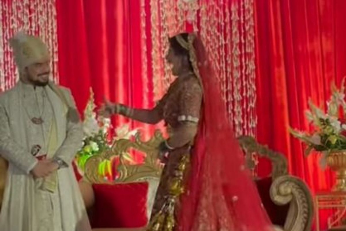 स्टेजवरच अचानक बदलला नवरीचा मूड; मग जे केलं ते पाहून नवरदेवही लाजला, VIDEO