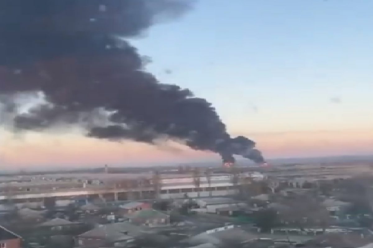 दोघेही विद्यार्थी सुरक्षित असल्याची माहिती आहे. सुरक्षेच्या कारणास्तव दोघांनाही बंकर्समध्ये सुरक्षित हलवल्यात आले आहे.