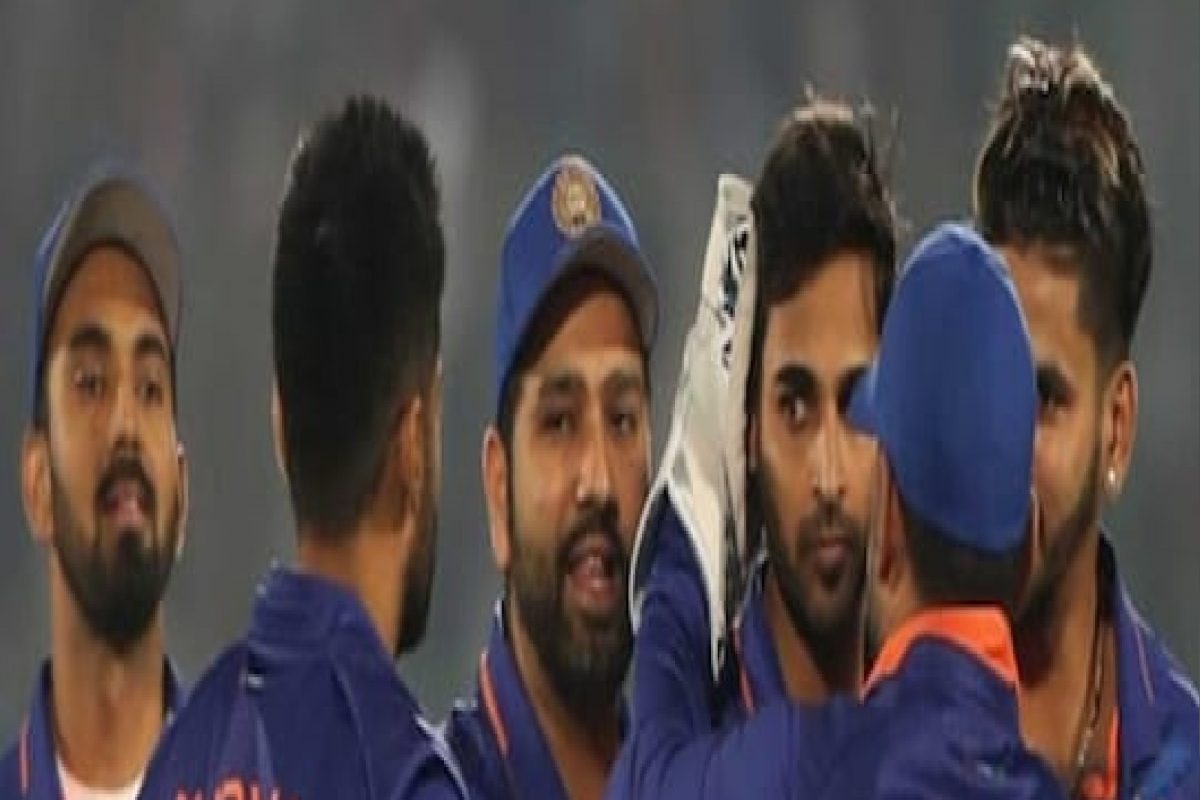 IND vs WI : टीम इंडियात कोरोनाचा स्फोट, एका खेळाडूचा तातडीने समावेश