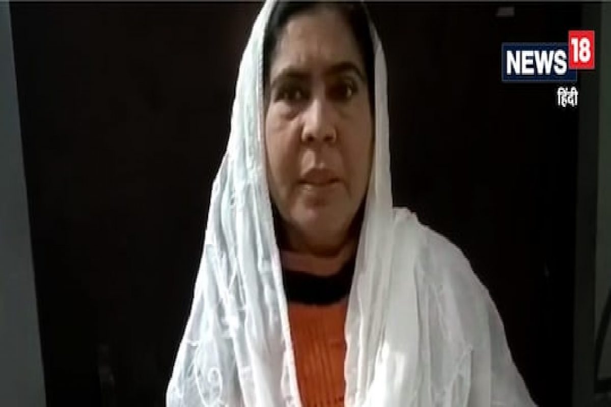 Hijab Controversy: ''हिजाबवर हात टाकणाऱ्यांचे हात कापून टाकू'',  सपा नेत्या रुबिना खानुम यांचं वादग्रस्त विधान