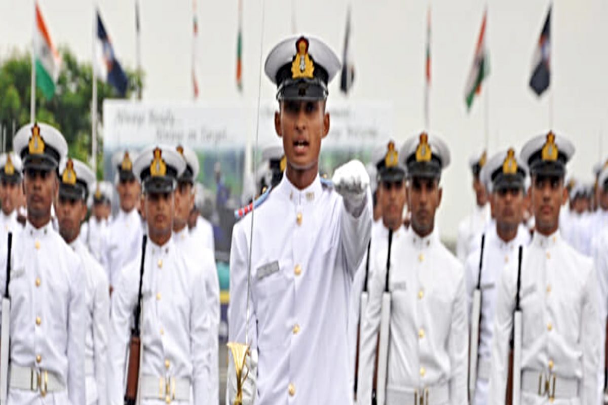 Indian Navy Recruitment 2022: भारतीय नौदलात नोकरी मिळवण्याची सुवर्णसंधी, अर्ज करण्याची आज शेवटची तारीख