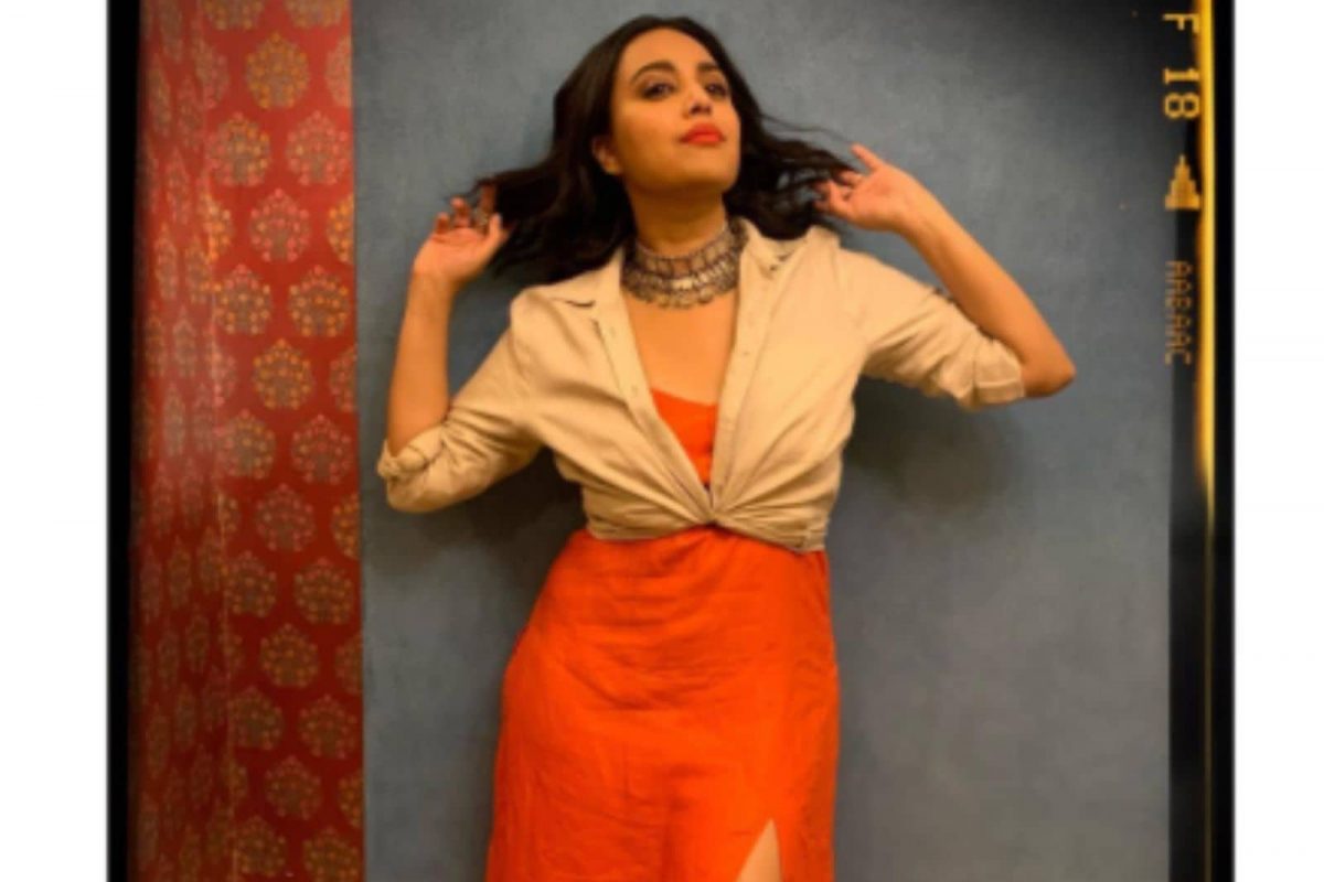 Hijab चे समर्थन मात्र स्वत: तोकडे कपडे घातल्यामुळे Swara Bhaskar ट्रोल, तर म्हणाली- 'पटाखा लग रही हूँ'