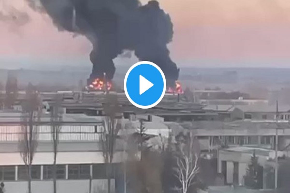 Russia-Ukraine War: रशियाकडून युक्रेनच्या विमानतळांवर बॉम्बहल्ले, भयंकर VIDEO आला समोर