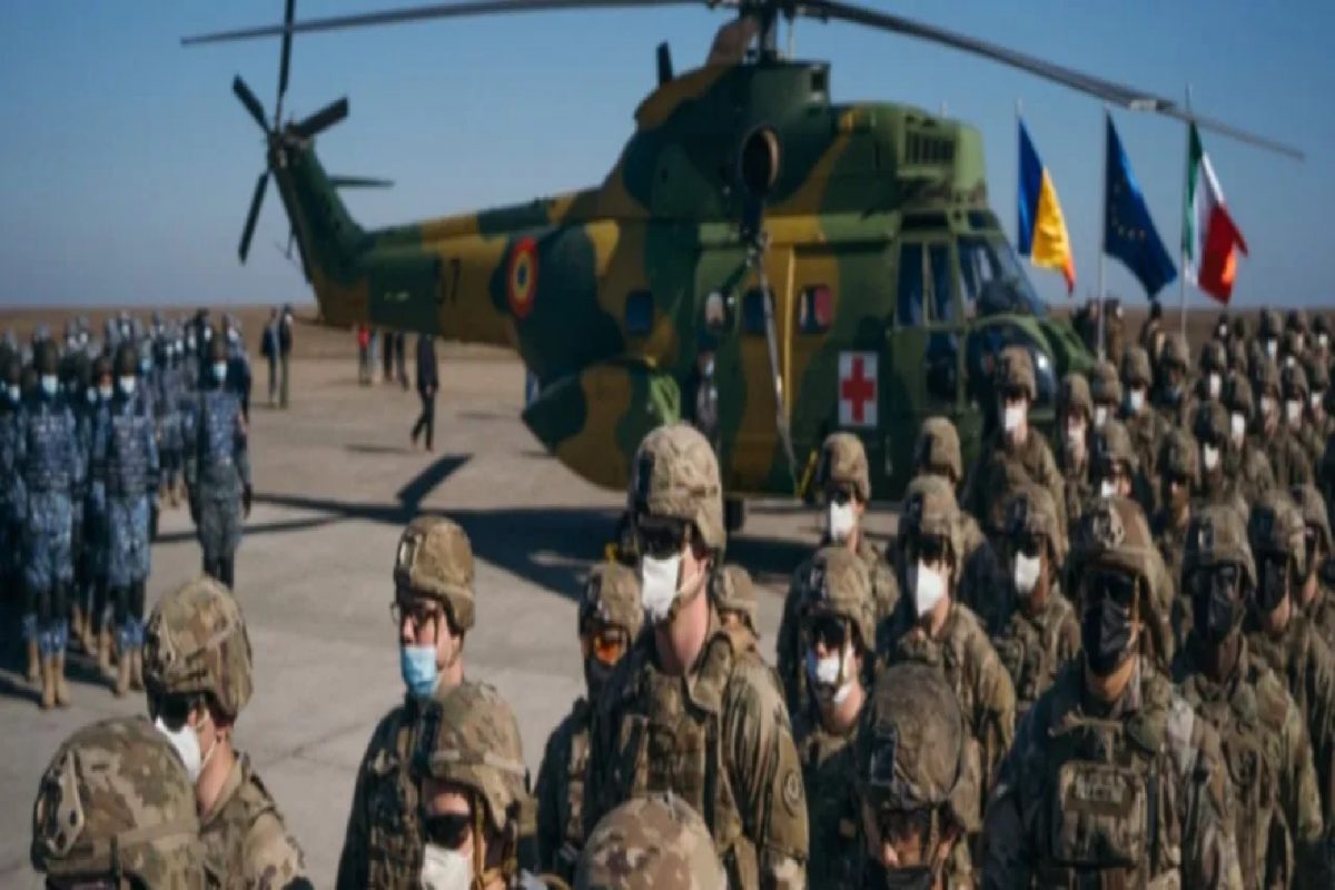 Ukraine Crisis: रशियाकडून हल्ल्याची भीती, अमेरिका युक्रेनमधील दूतावास रिकामी करणार, आणखी 3000 सैनिक पाठवणार