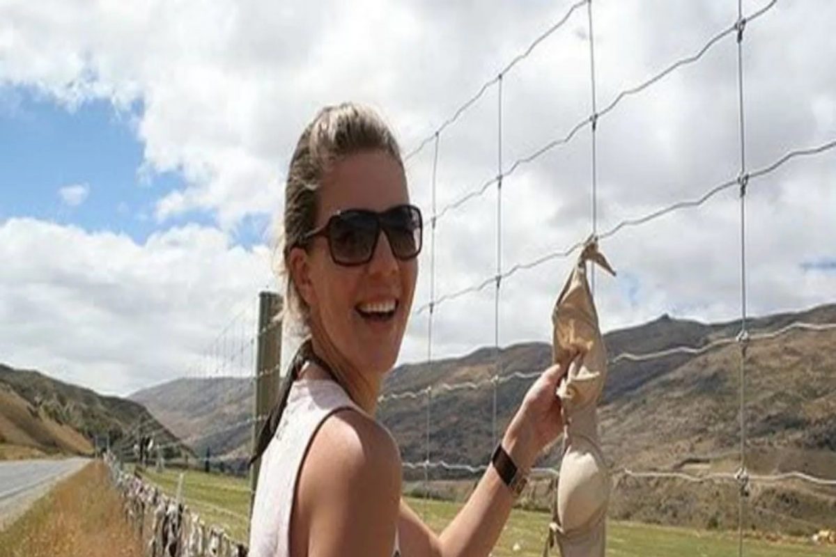 अजबच! याठिकाणी नवस बोलल्यानंतर घातलेली Bra काढून लटकवतात महिला, कारण वाचून चक्रावाल