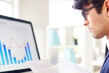 टेक्नॉलॉजीच्या क्षेत्रात भरघोस पैसे कमवायचे आहेत? मग असं करा Career