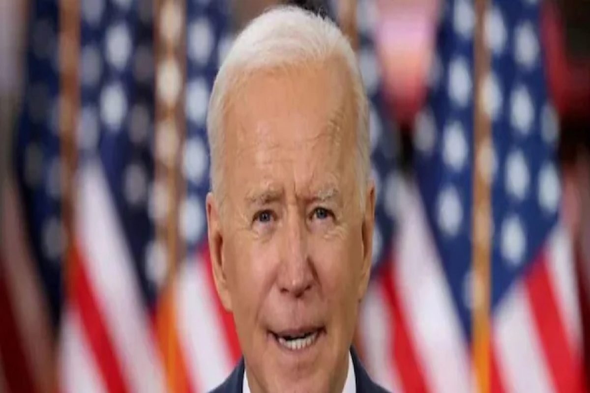 Russia Ukraine Conflict: रशिया-युक्रेन वादात अमेरिकेचा Action Mode, बायडेन यांनी जारी केले कठोर निर्बंध