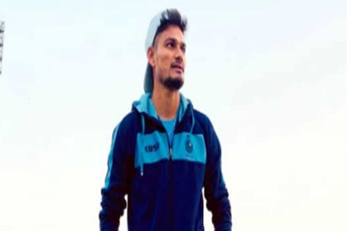 IPL Auction 2022 : वडिलांचं हेयर कटिंग सलून, पण मुलाने बघितलं मोठं स्वप्न, आता आयपीएल खेळणार!