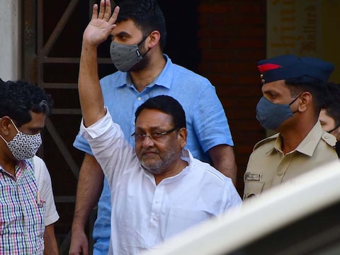   एनआयएच्या कारवायातून भविष्यात मुंबईत होणारे घातपात आणि पूर्वी झालेले घातपात त्यामधल्या मोठ्या नेत्याचे सहभाग लवकरच उघड होतील'