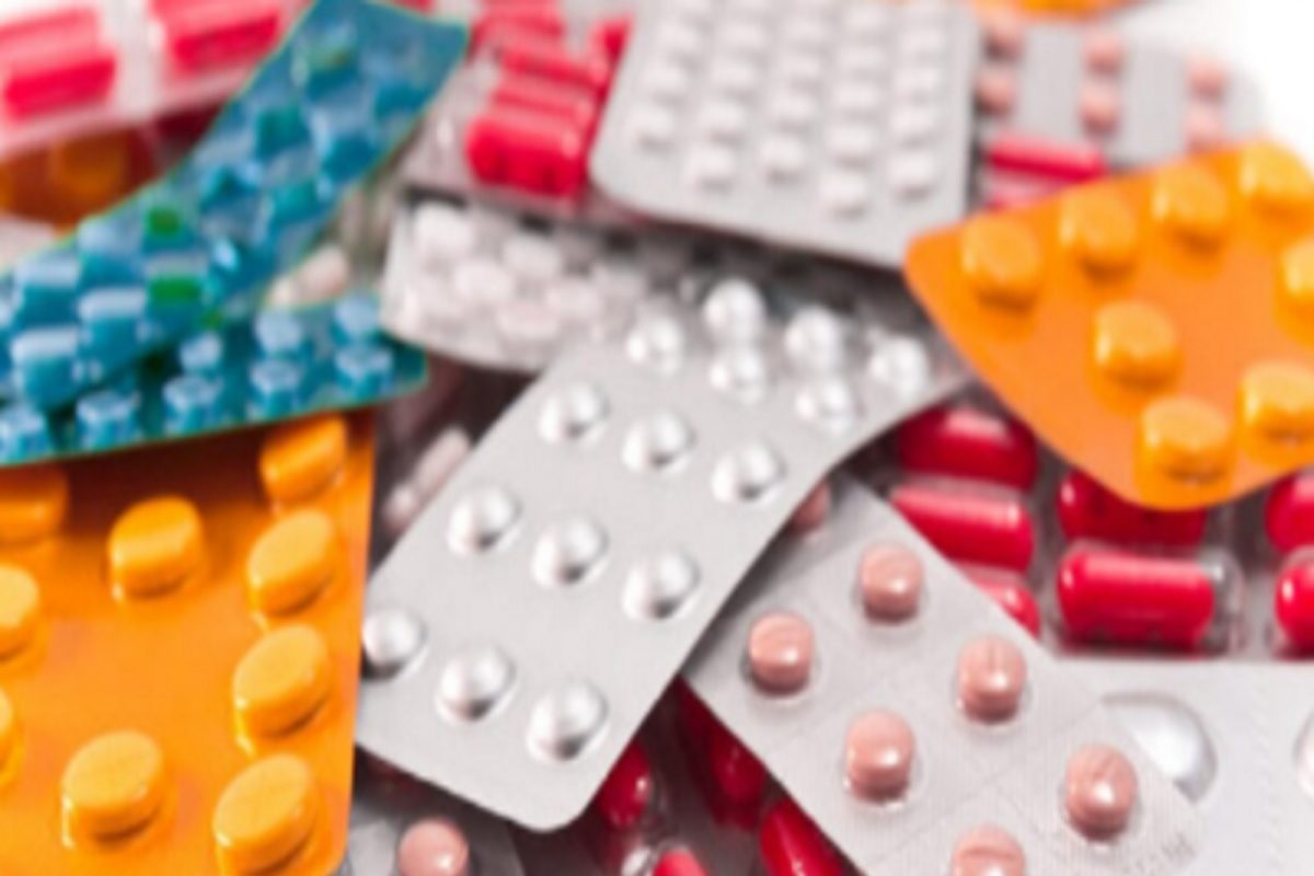 गृह मंत्रालयाच्या Cyber Dost ने केलं अलर्ट, Online औषधं मागवताना या गोष्टी लक्षात ठेवाच