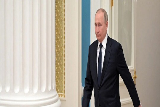 Russia-Ukraine War: खार्किवमधून भारतीयांना सुरक्षित बाहेर काढण्यासाठी रशियानं घेतला मोठा निर्णय
