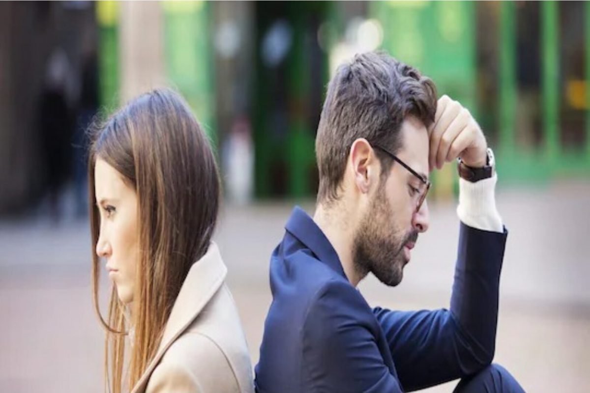Relationship Tips: असुरक्षिततेची भावन संपवेल तुमचं नातं, अशाप्रकारे हाताळा ही परिस्थिती