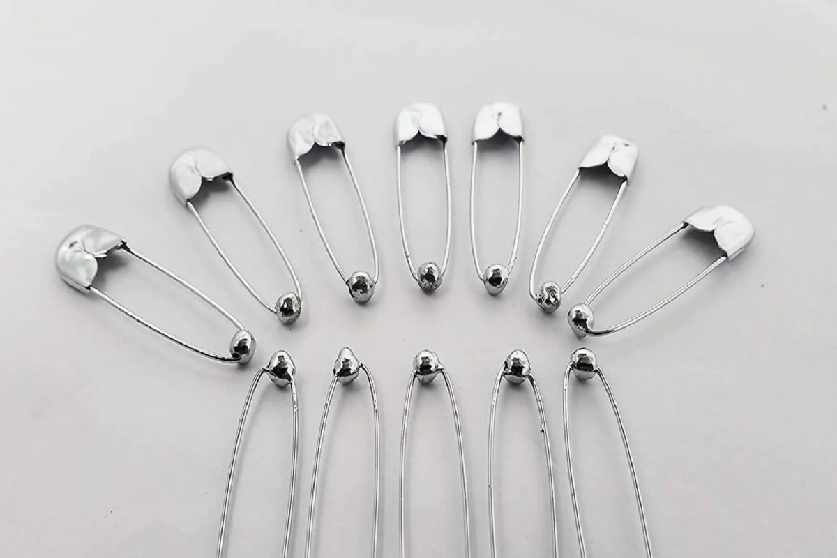 एवढुशा पिनमुळे फिटलं होतं या व्यक्तीचं कर्ज, रंजक आहे Safety Pin च्या जन्माची कहाणी