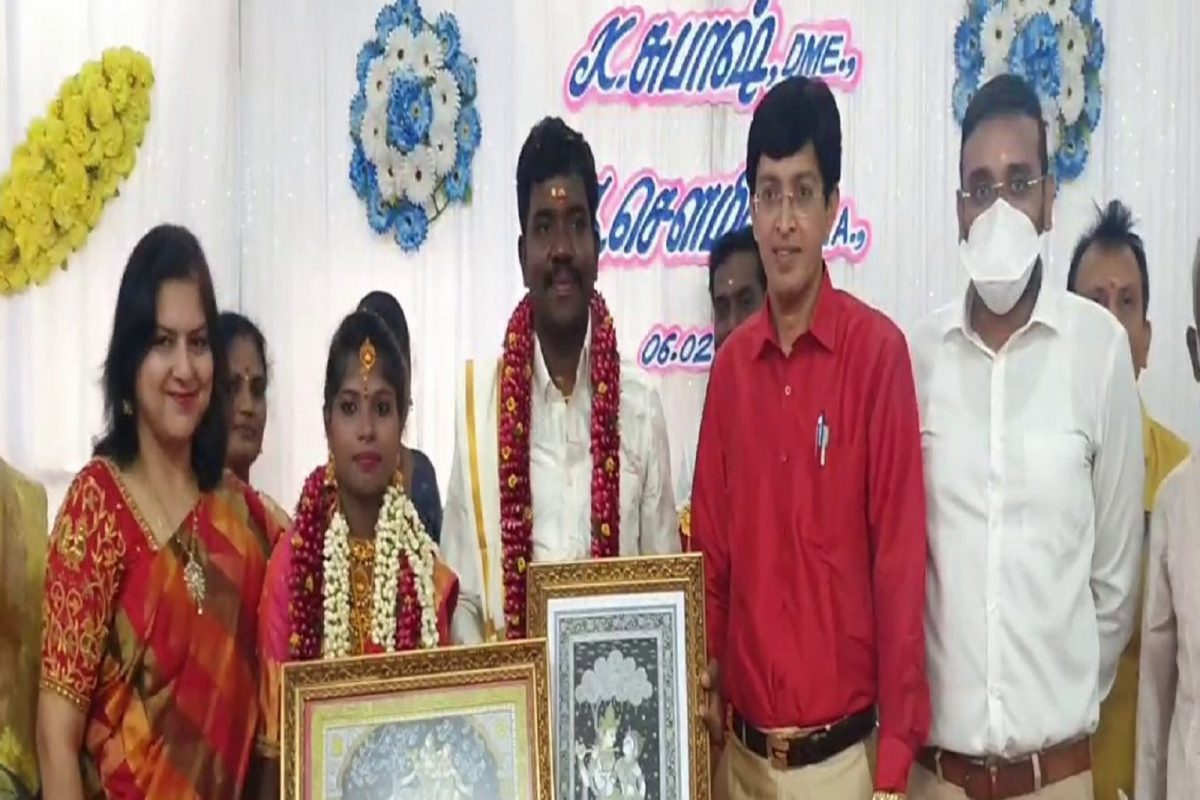 कौतुकास्पद! त्सुनामीत आई-वडील गमावलेल्या सौम्याचं राज्याच्या आरोग्य सचिवांनी केलं कन्यादान