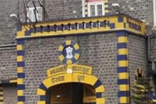 येरवडा कारागृहात पोलिसानं स्वत:च्या कपाळावर झाडली गोळी, भल्या पहाटे घडला थरार येरवडा कारागृहात पोलिसानं स्वत:च्या कपाळावर झाडली गोळी, भल्या पहाटे घडला थरार