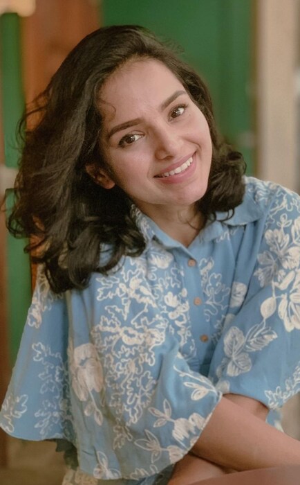 खरं तर हा घातपात दौलत आणि त्याच्या वडीलांनीच केला आहे. मात्र हा आळ अभिवर ढकलण्यात आला आहे. 