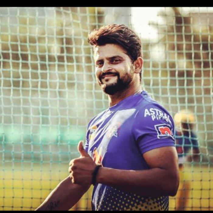 सुरेश रैना आणि रवी शास्त्री हे दोघंही आयपीएल स्पर्धेच्या दरम्यान कॉमेंट्री करताना दिसतील. फेब्रुवारी महिन्यात झालेल्या आयपीएल ऑक्शनमध्ये (IPL Auction 2022) रैनाला कोणत्याही टीमनं खरेदी केलं नव्हतं. (Instagram)