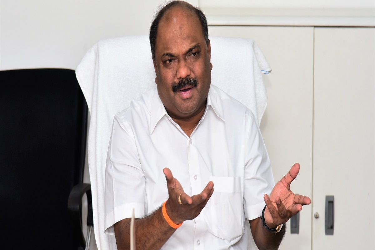 ST employees strike: एसटी कर्मचाऱ्यांना दिलेला अल्टिमेटम संपला, उद्यापासून संपकरी कर्मचाऱ्यांवर कारवाई - परिवहन मंत्री अनिल परब