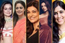 Unmarried Actress: या अभिनेत्रींना पन्नाशीतही नाही मिळाले मनासारखे लाइफ पार्टनर Unmarried Actress: या अभिनेत्रींना पन्नाशीतही नाही मिळाले मनासारखे लाइफ पार्टनर